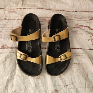 Tatami by Birkenstock 2 Strap Leather Sandal Size 36